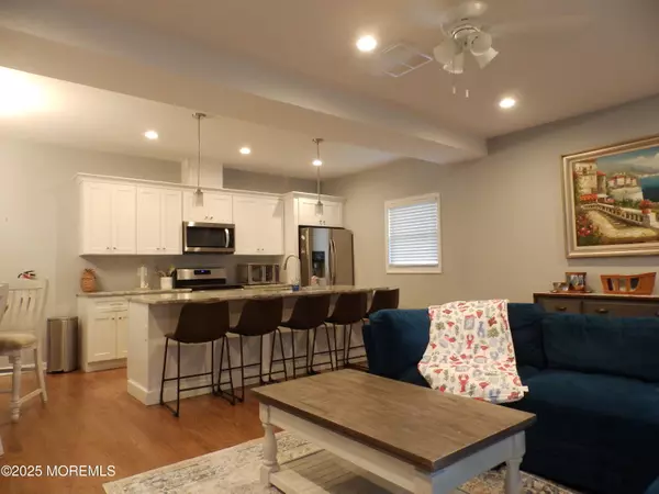 Lavallette, NJ 08735,159 W Bay Way