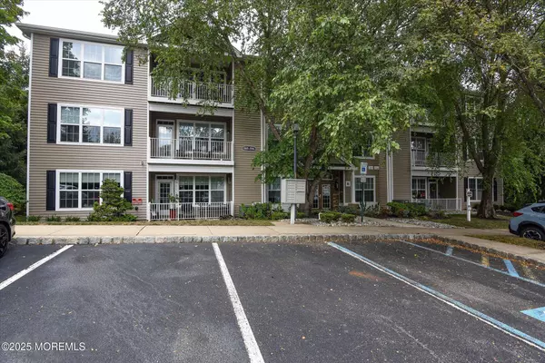 Manalapan, NJ 07726,594 Saint Andrews Place