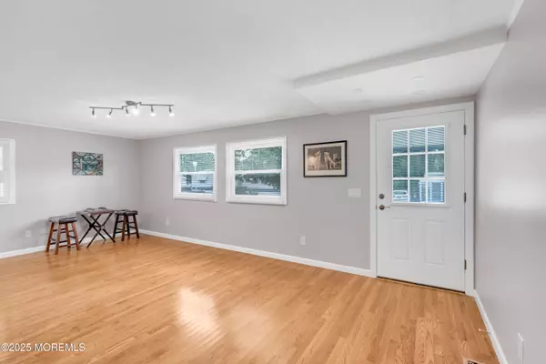 Whiting, NJ 08759,166 Mockingbird Way