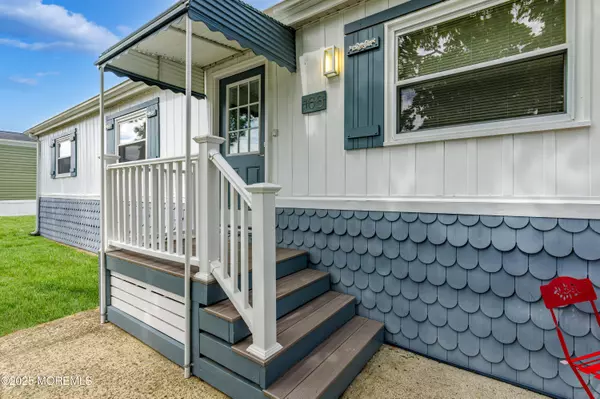 Whiting, NJ 08759,166 Mockingbird Way