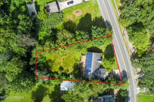 Barnegat, NJ 08005,609 E Bay Avenue