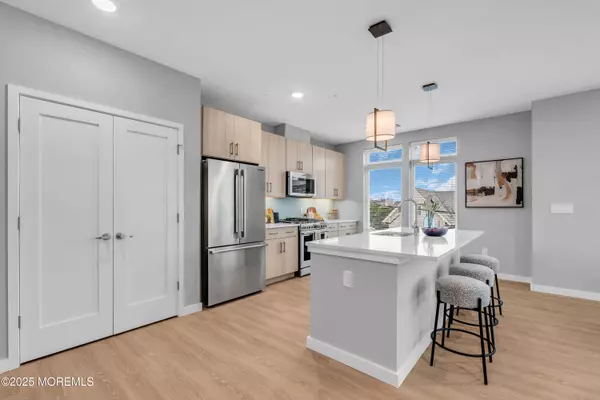 Red Bank, NJ 07701,120 Monmouth Street #210