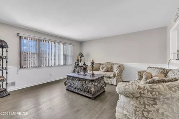 Hazlet, NJ 07730,8 Leocadia Court