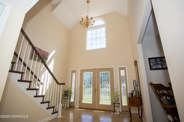 Tinton Falls, NJ 07724,42 Branford Circle