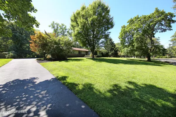 Tinton Falls, NJ 07724,10 Farmedge Lane