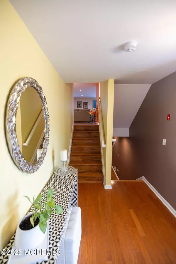 Laurence Harbor, NJ 08879,49 Rozalyn Lane