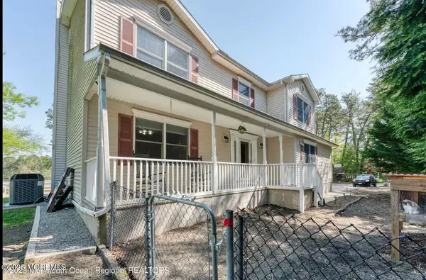 Toms River, NJ 08757,1417 Englemere Boulevard