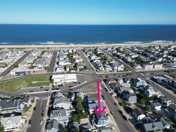 Seaside Park, NJ 08752,122 7th Avenue