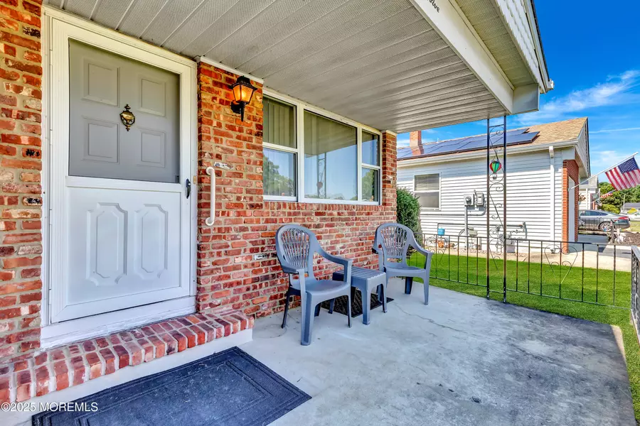 25 San Carlos Street, Toms River, NJ 08757