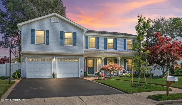 67 Appletree Road, Howell, NJ 07731