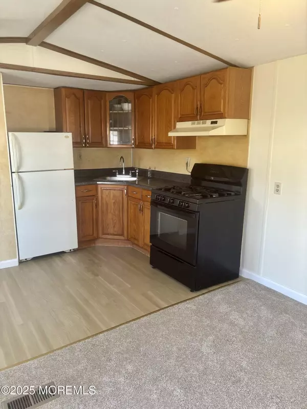 Neptune Township, NJ 07753,700 Atkins Avenue #16