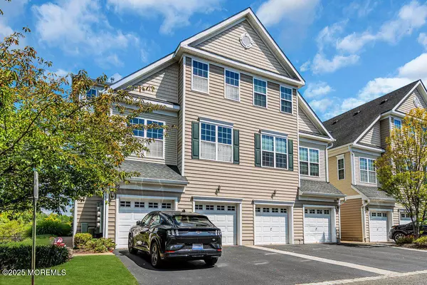 South Bound Brook, NJ 08880,95 Swing Bridge Lane