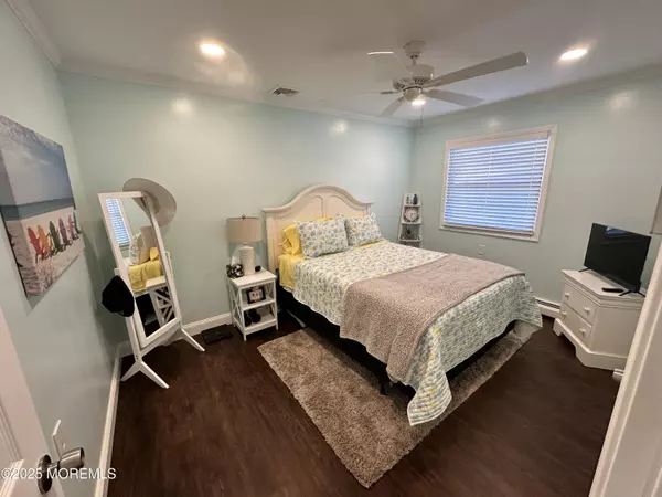 Toms River, NJ 08757,7 Barbuda Street