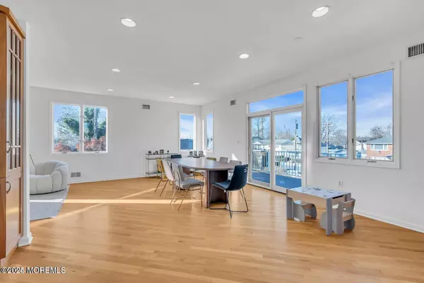 Deal, NJ 07723,98 Norwood Avenue #4