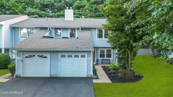 Parlin, NJ 08859,75 Woodmere Drive #906