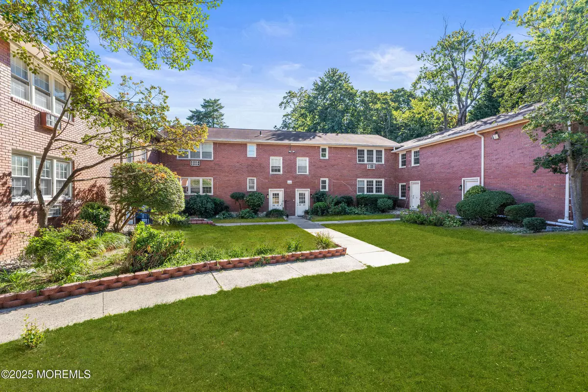 Long Branch, NJ 07740,364 Westwood Avenue #71