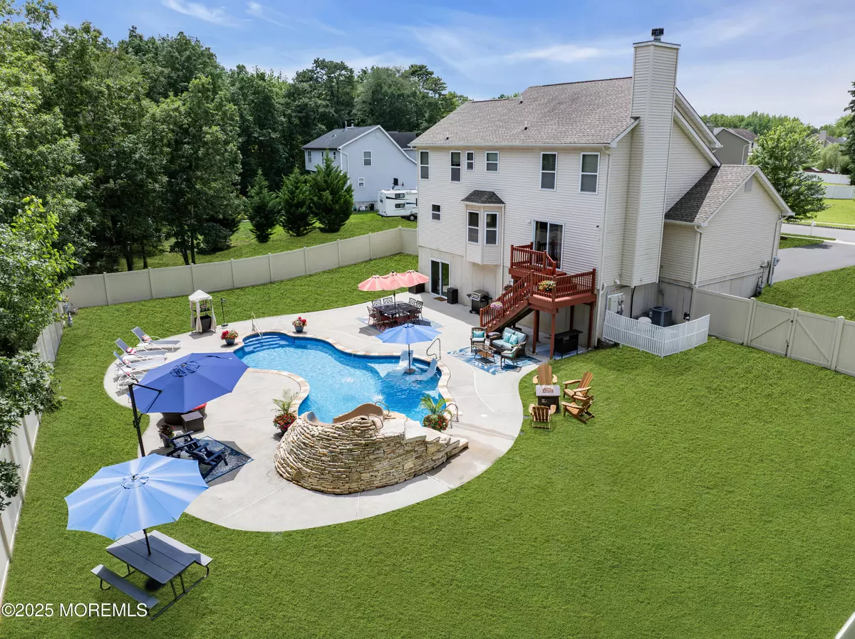 Jackson, NJ 08527,5 Maxim Court