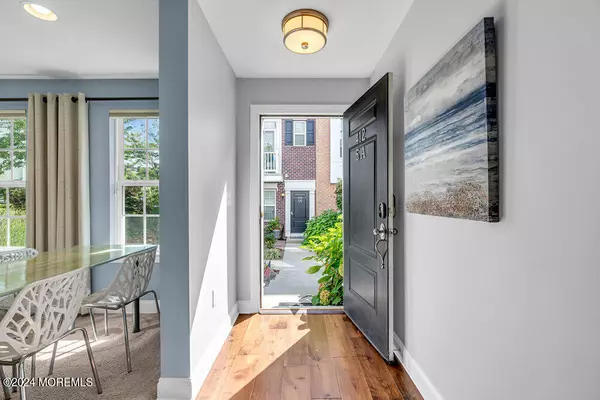 Asbury Park, NJ 07712,412 Sewall Avenue #5