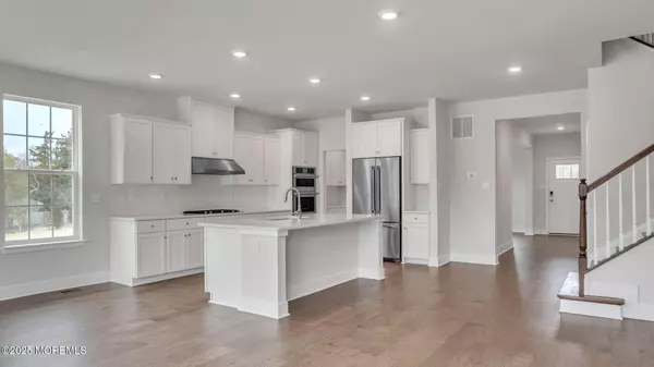 Atlantic Highlands, NJ 07716,7100 Prospect Avenue