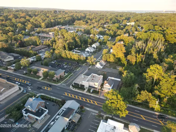 Shrewsbury Boro, NJ 07702,507 Broad Street #2ND FLOOR