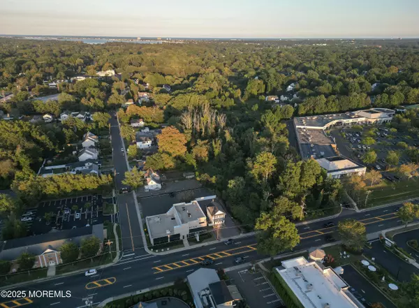 Shrewsbury Boro, NJ 07702,507 Broad Street #2ND FLOOR