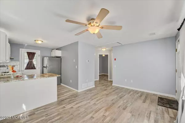 Bayville, NJ 08721,215 Laurel Drive