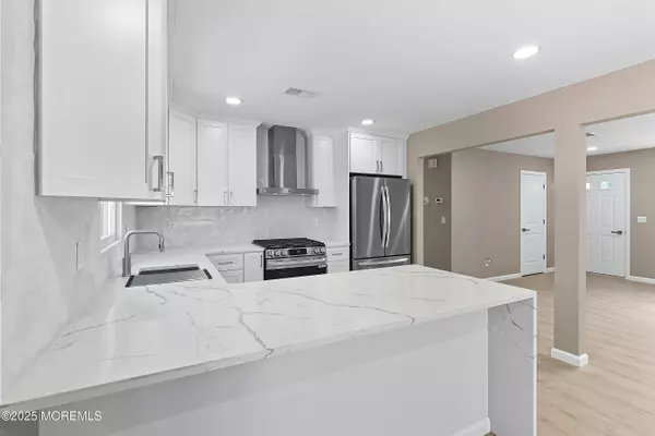 Toms River, NJ 08757,30 Zeeland Drive