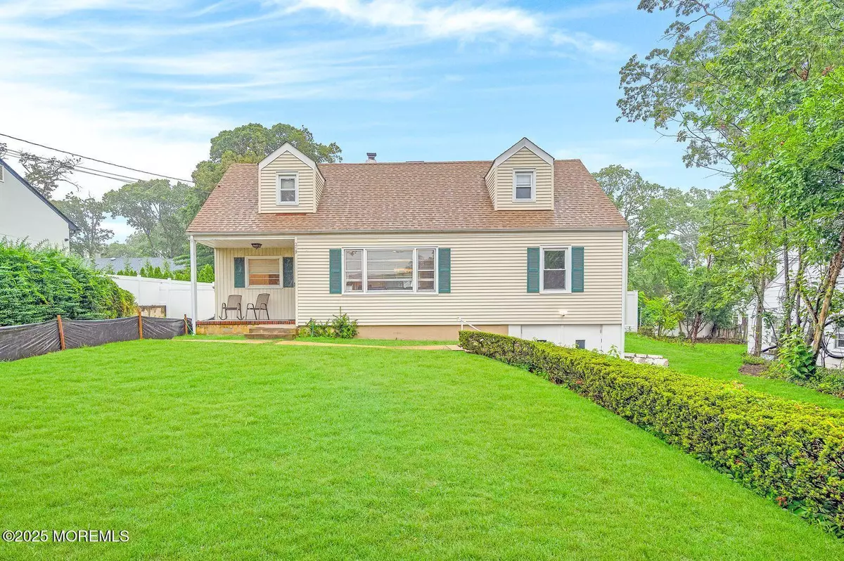 Oakhurst, NJ 07755,259 Garfield Avenue