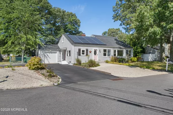 315 Tudor Avenue, Pine Beach, NJ 08741
