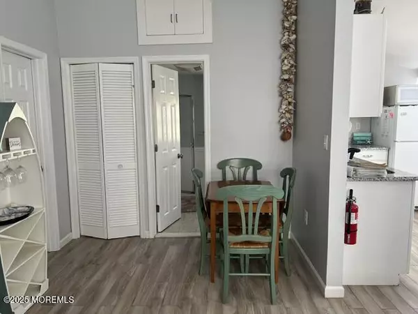 Lavallette, NJ 08735,116 W Plover Way