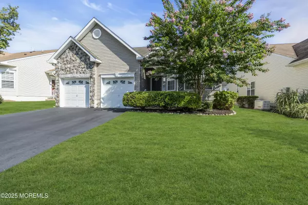 Howell, NJ 07731,20 Snowberry Lane