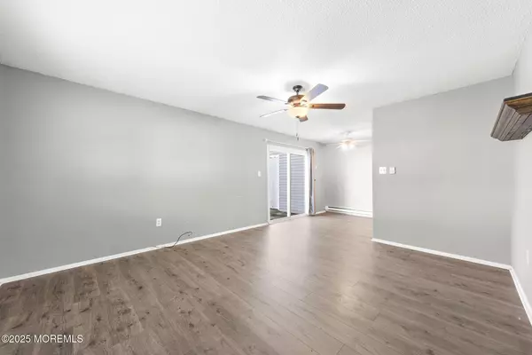 Barnegat, NJ 08005,25 S Seas Court
