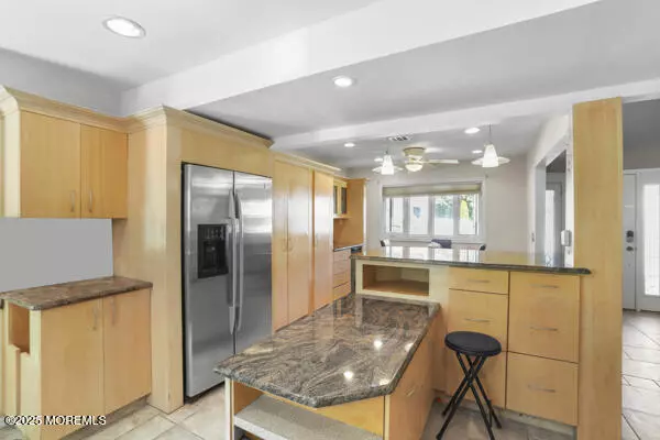 Howell, NJ 07731,17 Sugarbush Road