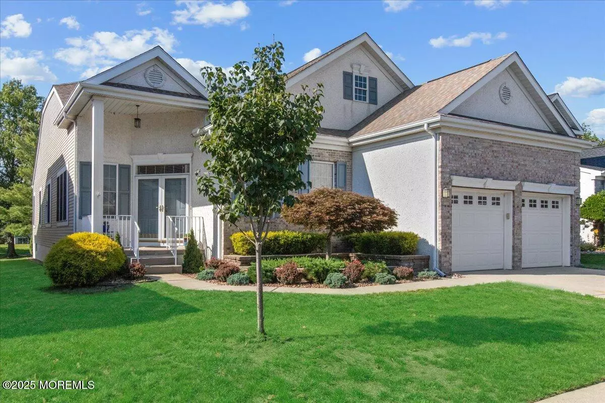Jackson, NJ 08527,44 Baltusrol Drive