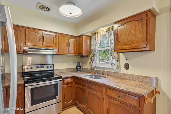 Whiting, NJ 08759,16 Monticello Drive