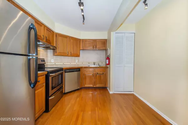 Basking Ridge, NJ 07920,65 Jamestown Road
