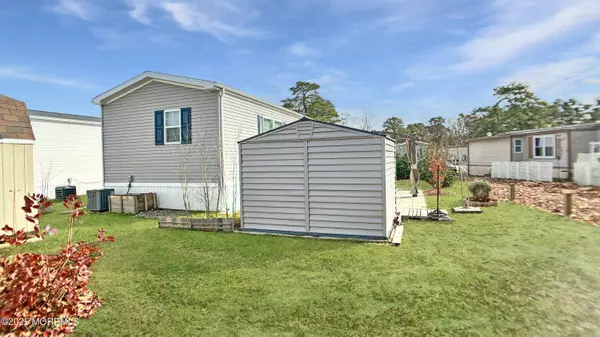 Whiting, NJ 08759,19 Otter Place