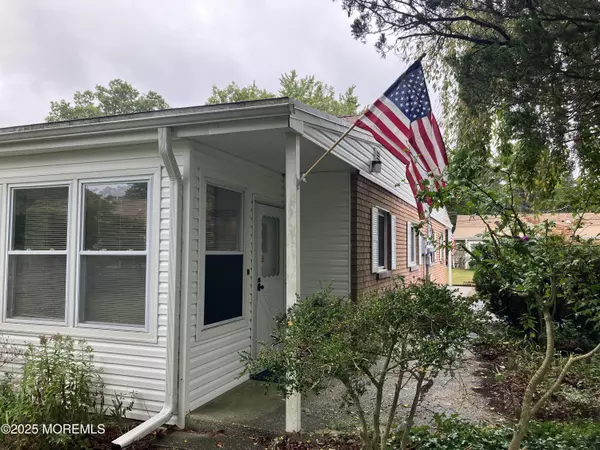 Toms River, NJ 08757,5 Cypress Street #C