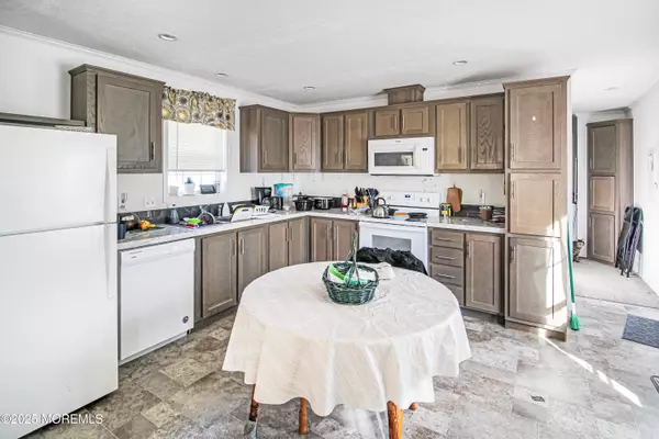 Manchester, NJ 08759,14 Muskrat Place