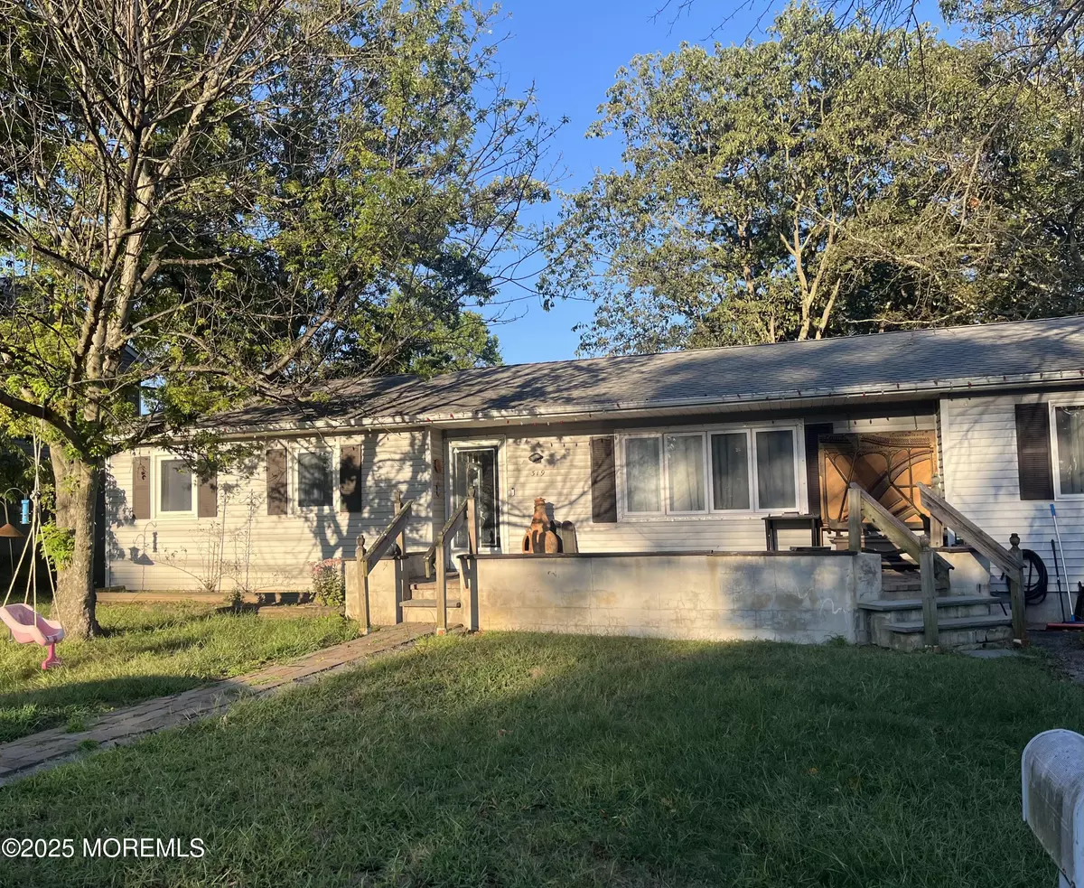 Brick, NJ 08723,319 Wisteria Drive