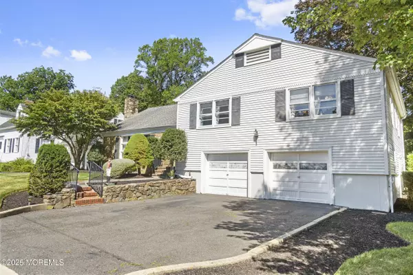 Freehold, NJ 07728,19 Edgewood Drive