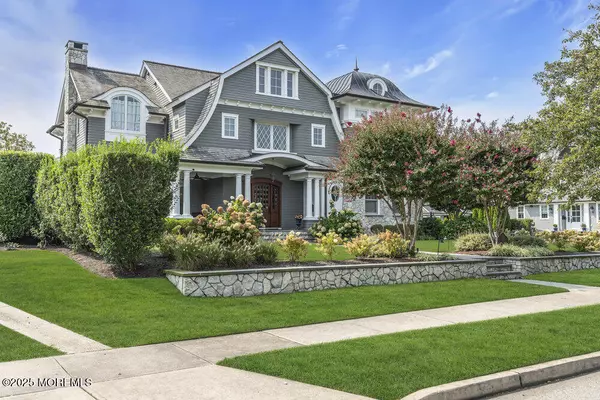 Sea Girt, NJ 08750,320 New York Boulevard