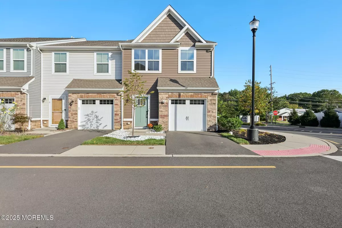 Cliffwood, NJ 07721,10 Athens Way