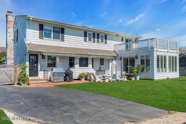 Spring Lake, NJ 07762,7 Monmouth Shire Lane