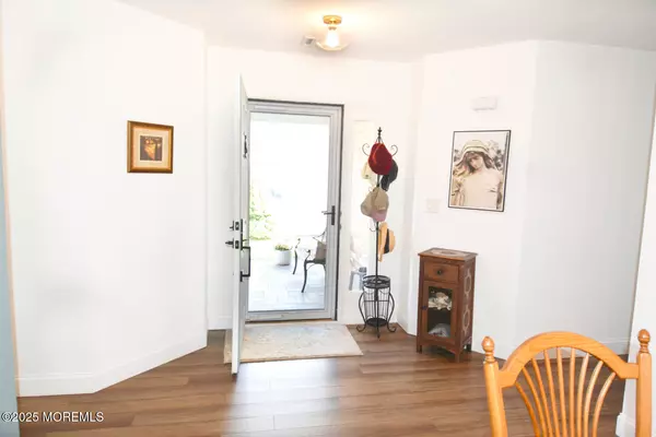 Toms River, NJ 08755,1461 Burr Oak Road