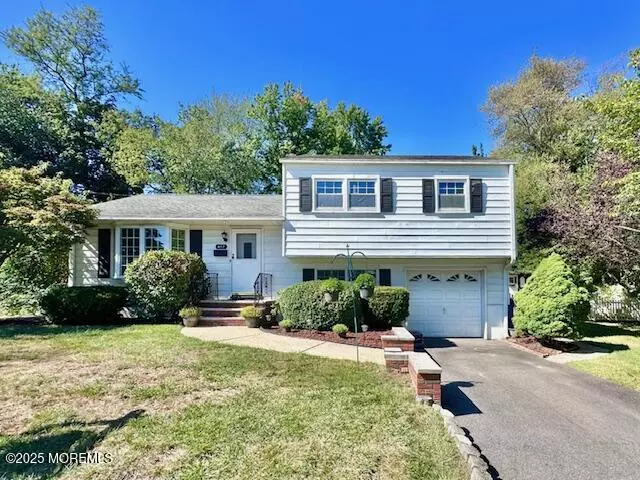 Spotswood, NJ 08884,417 Adirondack Avenue