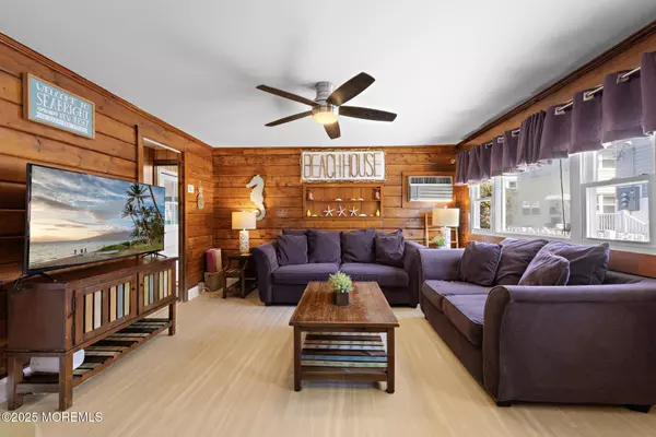 Sea Bright, NJ 07760,41 Waterview Way