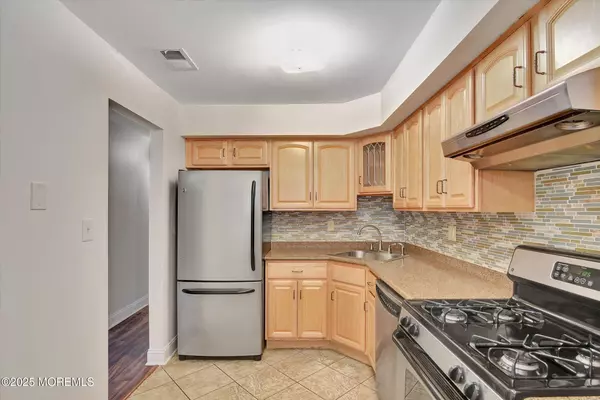 Aberdeen, NJ 07747,31 Balmoral Court