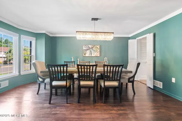 Morganville, NJ 07751,3 Emerald Drive