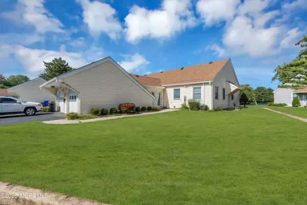 Freehold, NJ 07728,146 Parkway Drive #A